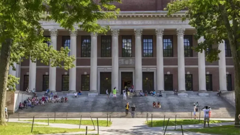 Donald Trump Vs Harvard | $2.2 Billion Funding Freeze पर बड़ा विवाद